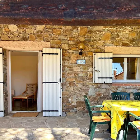 Charming In Lavandou Walking Distance To Holiday home Le Lavandou